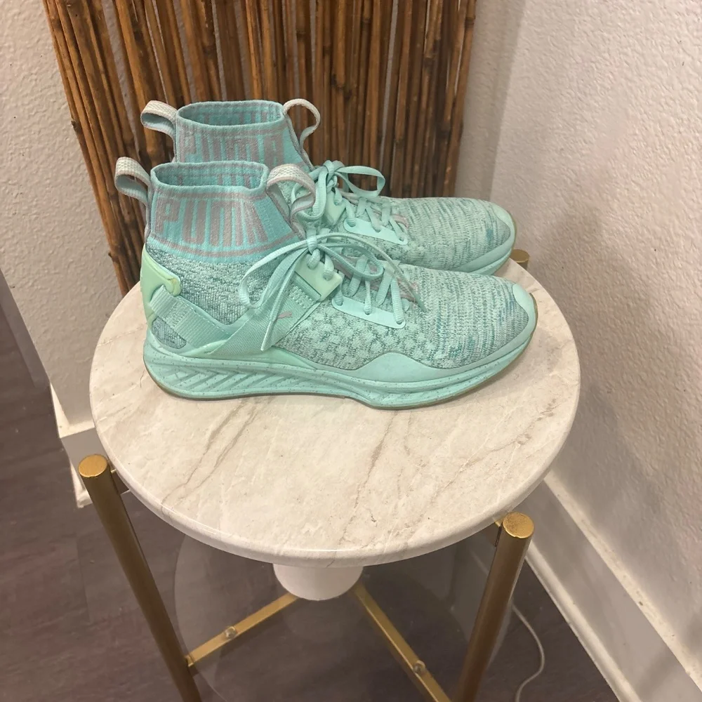 Puma - Picture 2 of 2